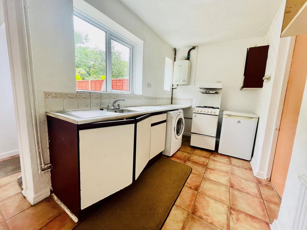 Pinner Grove, Harborne, Birmingham... 3 bed semidetached house £50,000