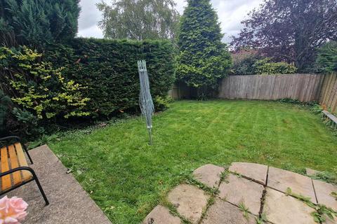 2 Buckhill Close, Crewkerne, TA18 8JP