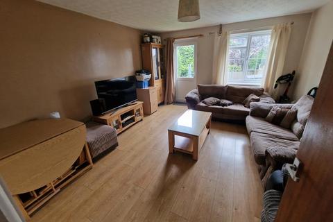 2 Buckhill Close, Crewkerne, TA18 8JP