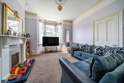 60 Elmer Road, London, SE6 2ER