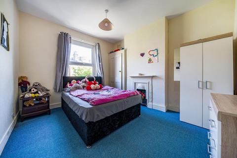 60 Elmer Road, London, SE6 2ER