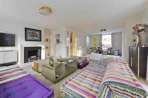 4 bedroom detached house to rent, Stanhope Gardens, London, SW7