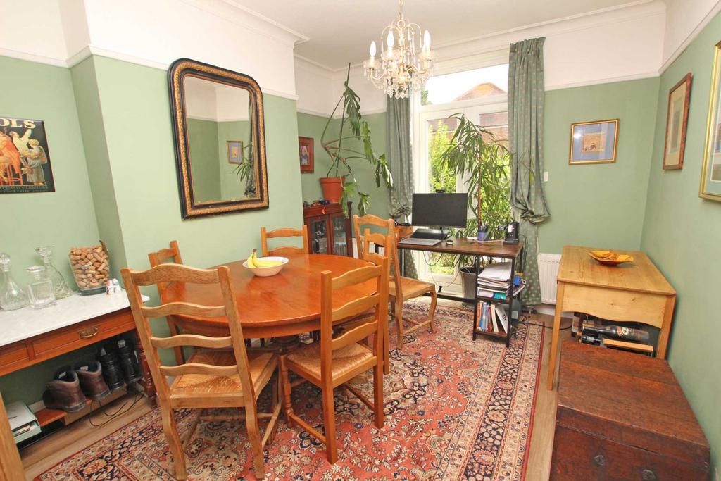 Longland Road, Eastbourne, BN20 8HS 3 bed semidetached house for sale