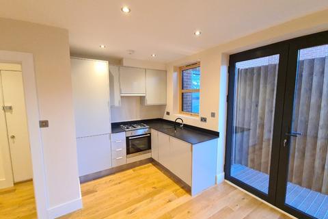 1 bedroom flat to rent, High Street South, Dunstable, LU6