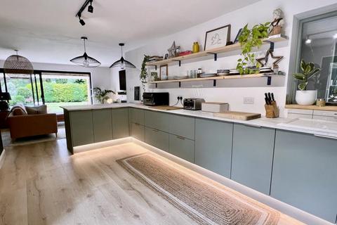 117 Woolsbridge Road, Ashley Heath, Ringwood, BH24 2LZ