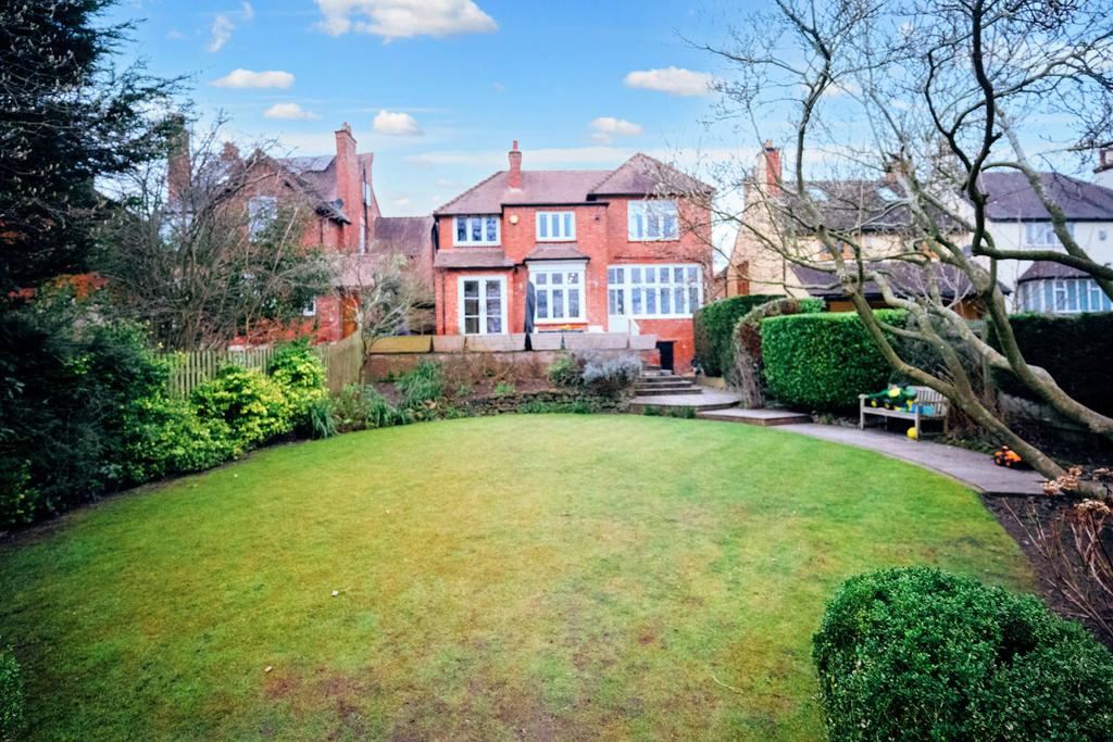 Selwyn Road, Birmingham B16 4 bed detached house £2,400 pcm (£554 pw)
