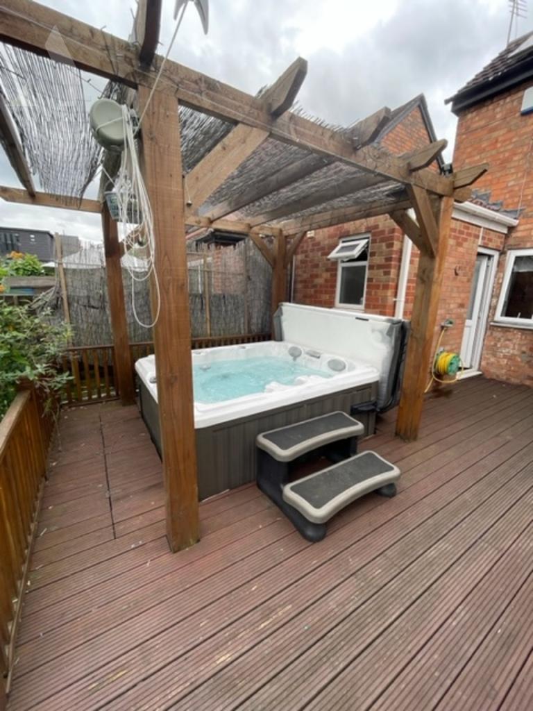 Queens road decking area