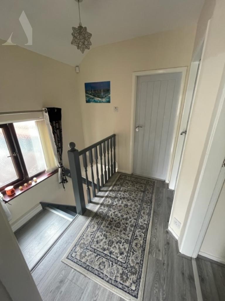 Queens road landiing