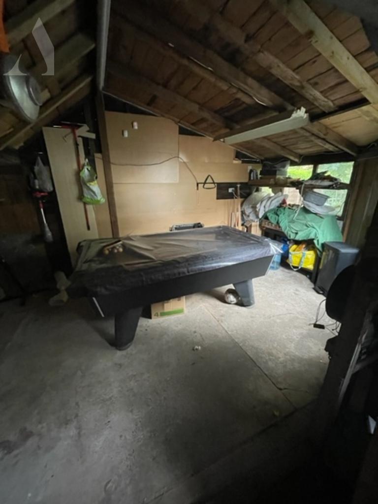 Queens road games room