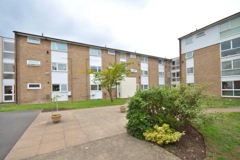 13 Mintern Close, London, N13 5SX