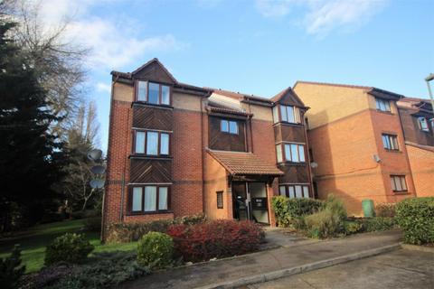 Studio to rent, Bradman Row, Pavilion Way, Edgware, Greater London, HA8