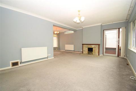 3 bedroom bungalow to rent, Ashley Gardens, Colchester, Essex, CO3