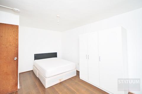4 bedroom maisonette to rent, Vernon Road, Roman Road, Bow, London, E3