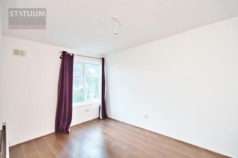 4 bedroom maisonette to rent, Vernon Road, Roman Road, Bow, London, E3