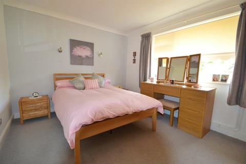 1 Bedford Close, Fordingbridge, SP6 1HE
