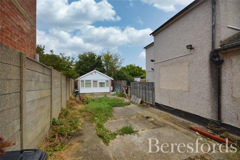 3 bedroom semi-detached house for sale, Brooklands Road, Romford, RM7