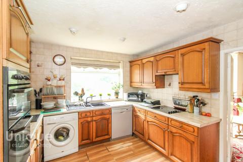 Beckondale Division Lane, Blackpool, FY4 5EA