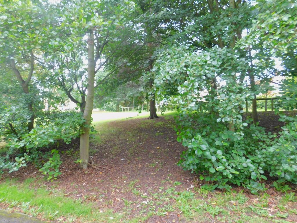 Hatfield Place, Peterlee, County Durham, SR8 3 bed terraced house for