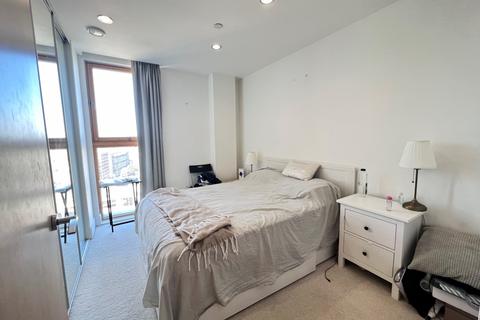 1 bedroom flat to rent, Streamlight Tower, E14