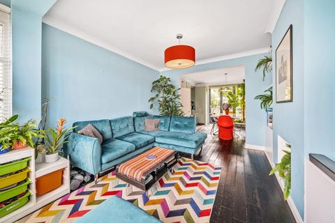 216 Langley Way, West Wickham, BR4 0DU