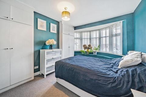 216 Langley Way, West Wickham, BR4 0DU
