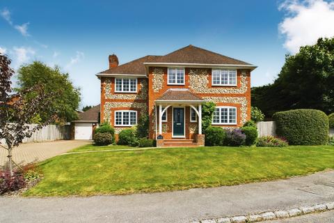 5 bedroom detached house for sale, Woodbank, Loosley Row