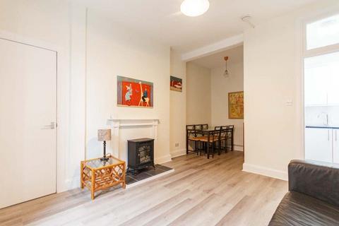 1 bedroom flat to rent, 2197L Gorgie Road, Edinburgh, EH11 1TX