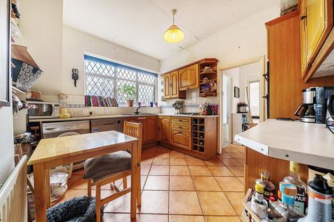 2 bedroom maisonette for sale - Salterford Road, Tooting
