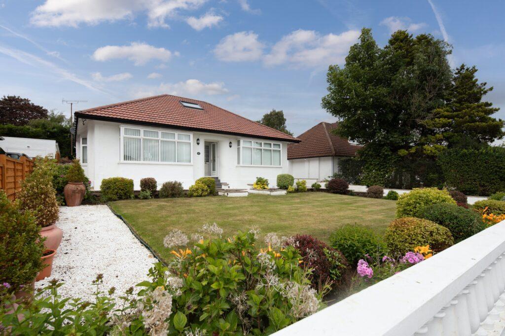 Larchfield Avenue, Newton Mearns 3 bed detached bungalow for sale £410,000