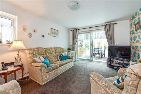 12 Ambledale, Sarisbury Green, Southampton, SO31 7BR