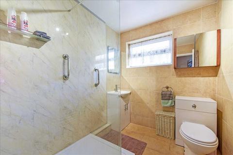 12 Ambledale, Sarisbury Green, Southampton, SO31 7BR