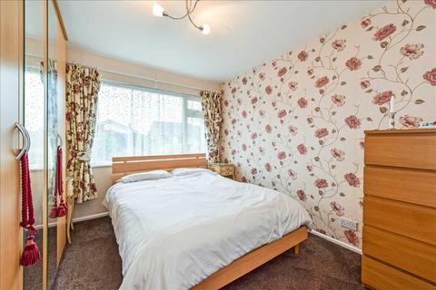 12 Ambledale, Sarisbury Green, Southampton, SO31 7BR