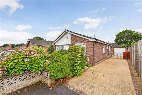 12 Ambledale, Sarisbury Green, Southampton, SO31 7BR