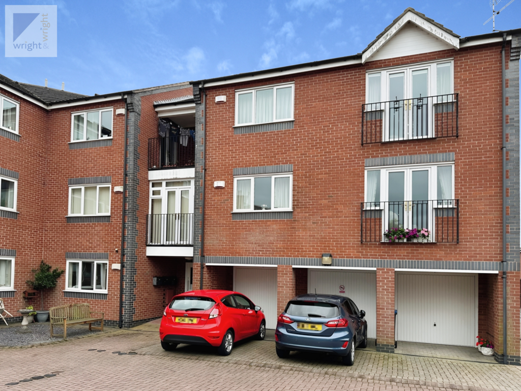 West Street, Earl Shilton... 2 bed flat for sale £125,000