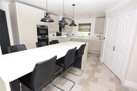 3 bedroom link detached house for sale, Ormesby Chine, South Woodham Ferrers, Essex, CM3