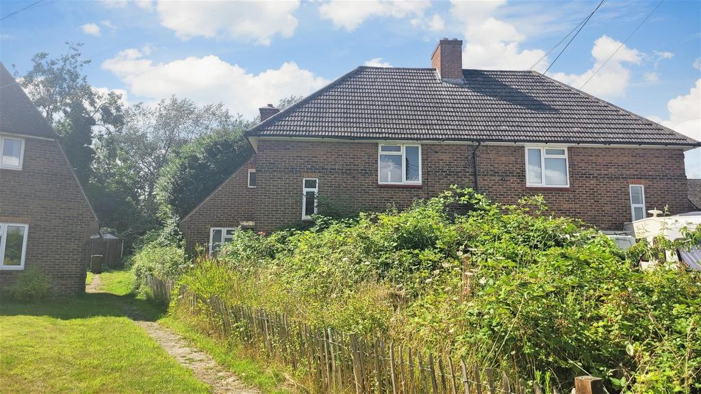 Hollow Lane, Snodland, Kent 3 bed semidetached house for sale £265,000
