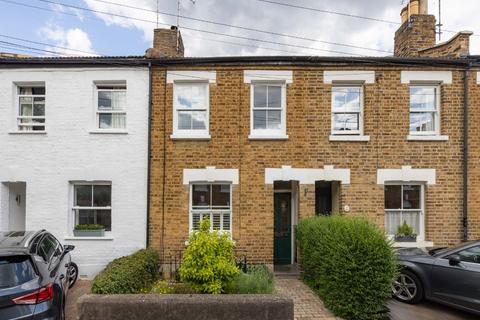2 bedroom terraced house to rent, Watts Lane, Teddington