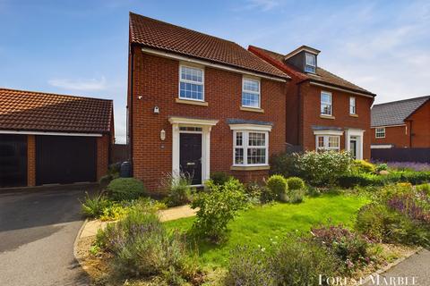 4 bedroom detached house for sale - Dragonfly Close, Frome