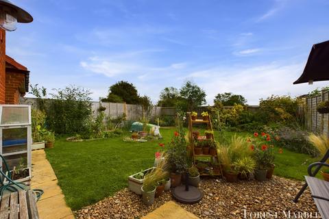 4 bedroom detached house for sale - Dragonfly Close, Frome