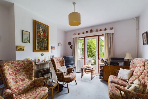 15 Rawlins Close, South Croydon, CR2 8JS