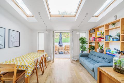 21 Abbotshall Road, London, SE6 1SQ