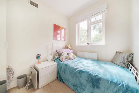 48 Sutherland Grove, London, SW18 5PU