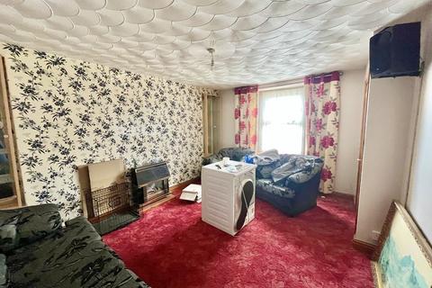 3 bedroom semi-detached house for sale - Derwen Road, Alltwen, Pontardawe, Swansea.