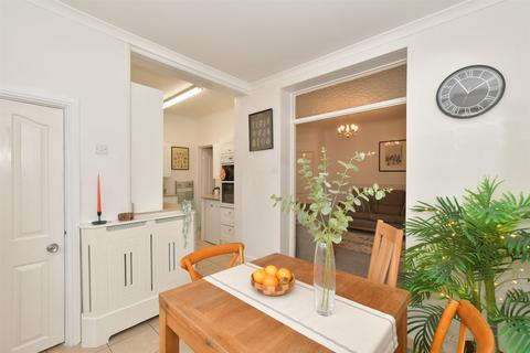 3 bedroom terraced house for sale, Lichfield Road, Baffins, Portsmouth, Hampshire