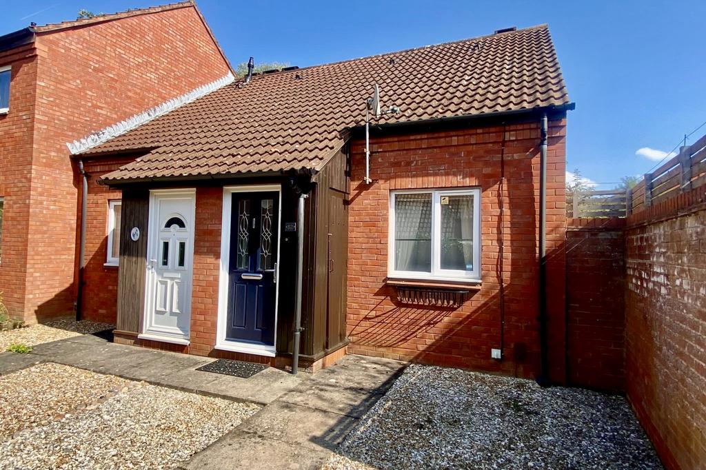 Quinton Drive, Bradwell, Milton Keynes, Buckinghamshire, MK13 1 bed end