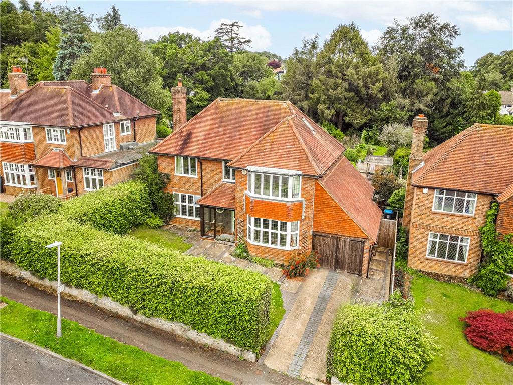 Hall Park, Berkhamsted, Hertfordshire 4 bed detached house for sale £