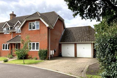11 Bridleways, Verwood, BH31 6LA
