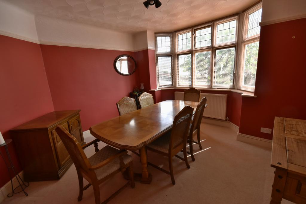 Chester Road, Wrexham, LL11 4 bed semidetached house for sale £290,000