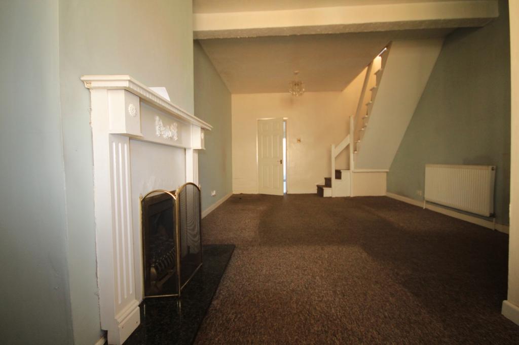 Irene Avenue, Durham Street, Hull, East Yorkshire. HU8 8RX 2 bed end of