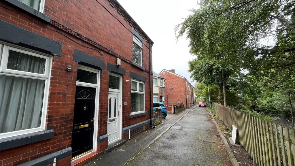 Helena Road, St. Helens 2 bed terraced house £750 pcm (£173 pw)
